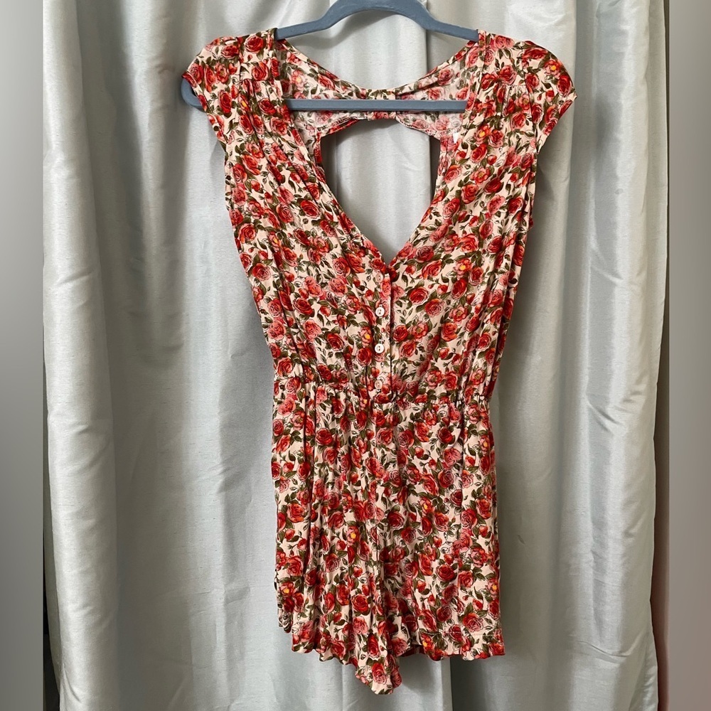dELiA*s Red Rose Floral Bow Romper NWT XS